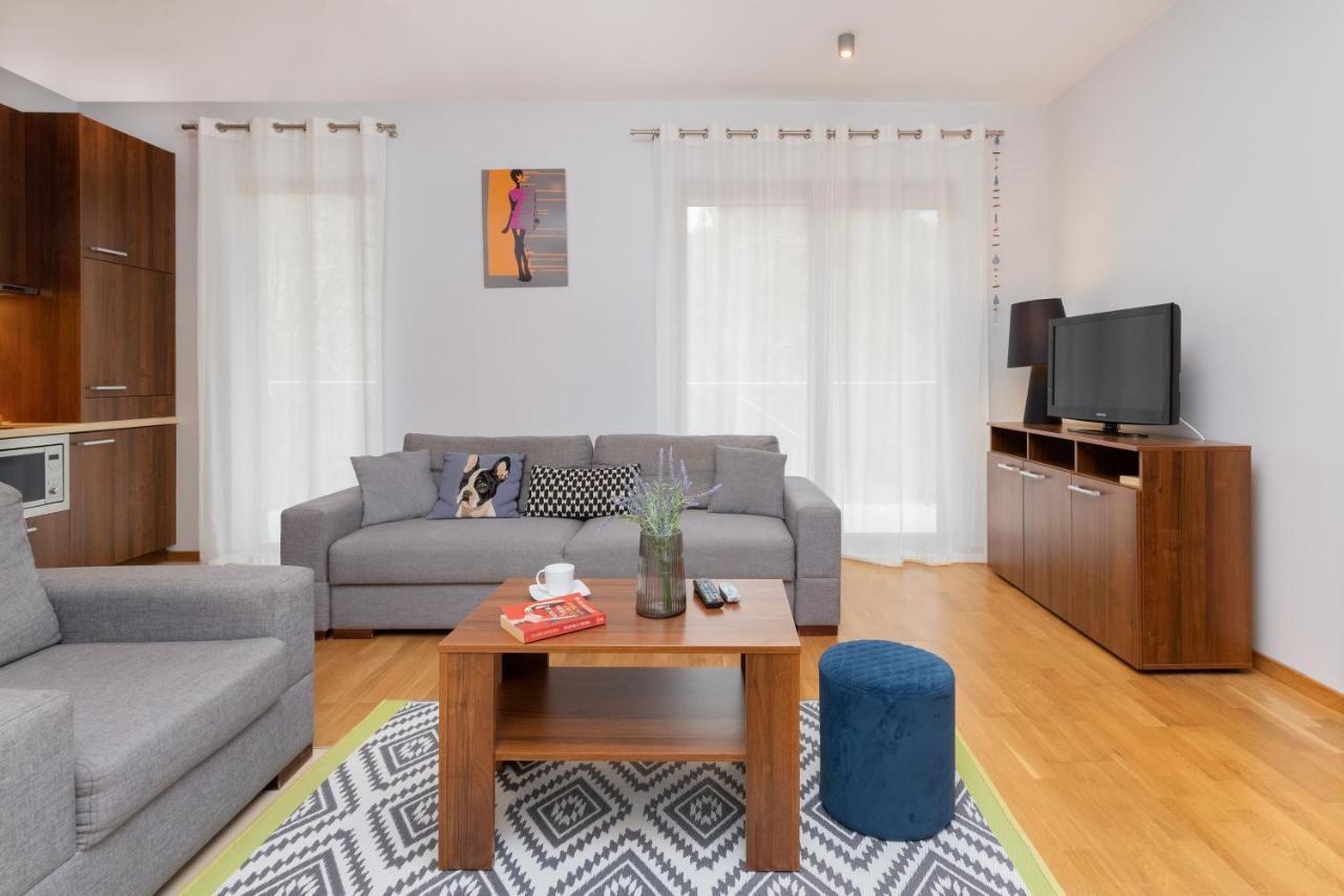 Villa 4 Pory Roku By Noclegi Renters Jastrzebia Gora Bagian luar foto