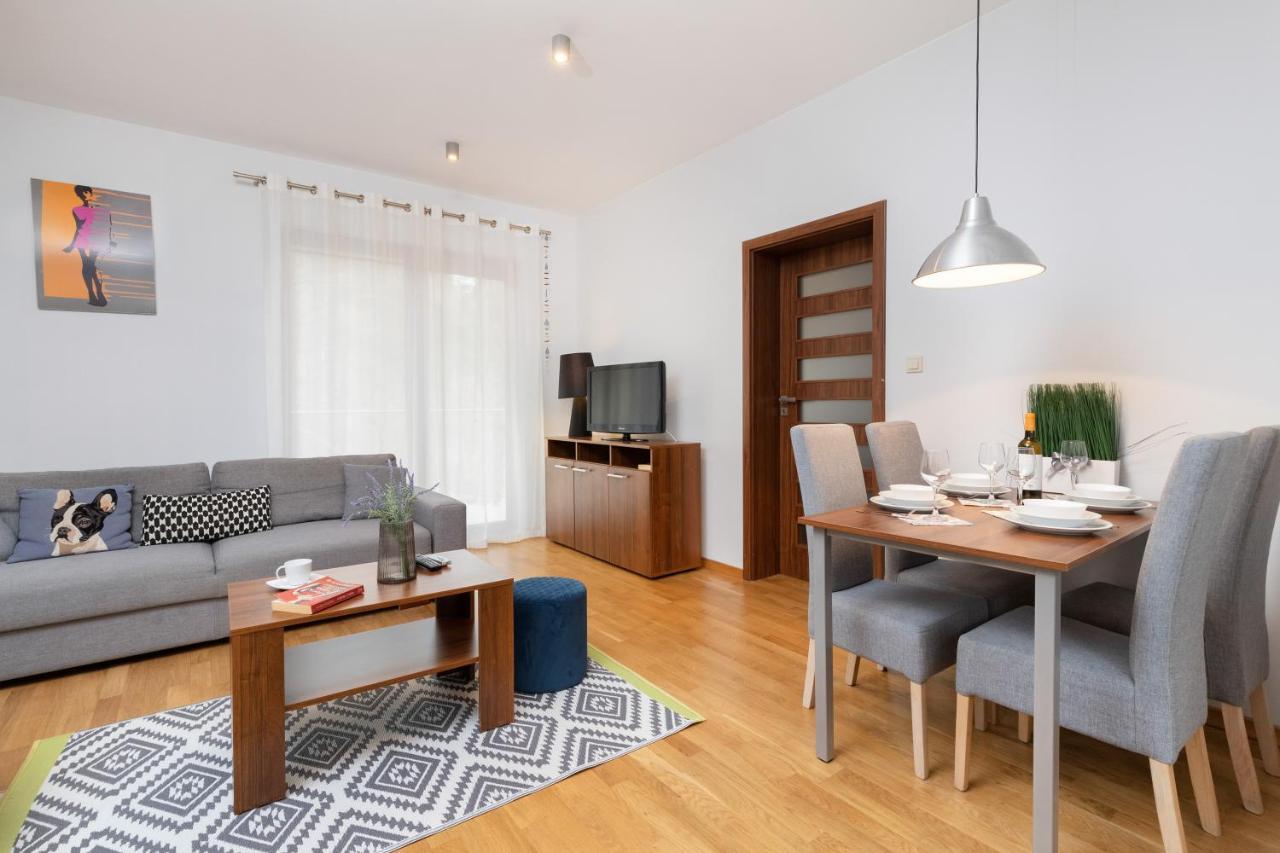 Villa 4 Pory Roku By Noclegi Renters Jastrzebia Gora Bagian luar foto